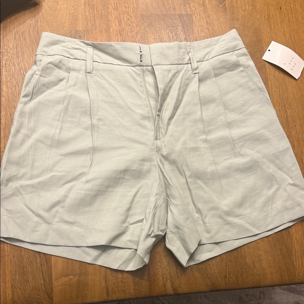 Target Women's Light Gray Shorts